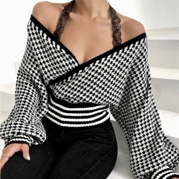 Lace Strap Batwing Sleeve Sweater - Picture 3 of 16